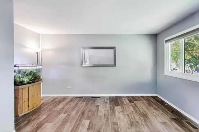 $285,000 | 37411 Fairview Lane, Lake Villa, IL 60046