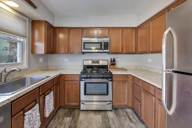 $285,000 | 37411 Fairview Lane, Lake Villa, IL 60046