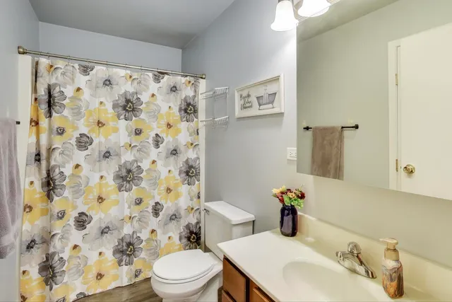 $285,000 | 37411 Fairview Lane, Lake Villa, IL 60046