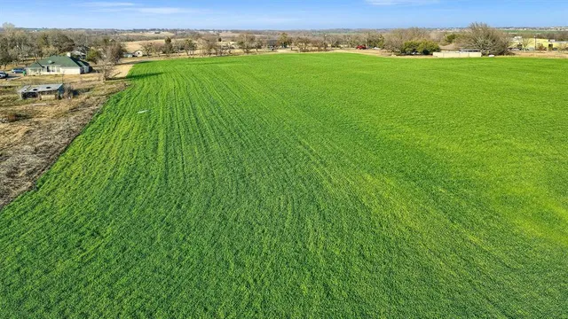 a view of outdoor space with mountain view