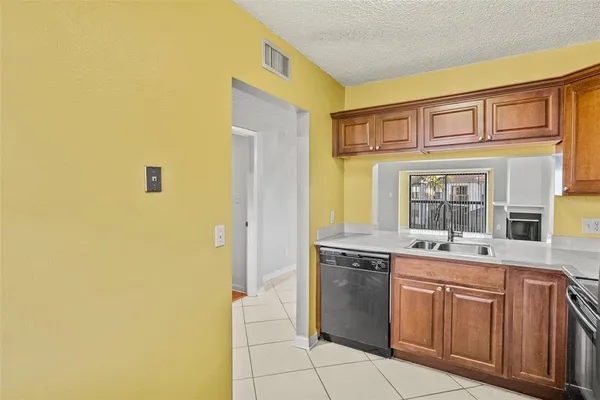 $2,000 | 1918 Pelican Landing Boulevard, Unit 1125, Clearwater, FL 33762