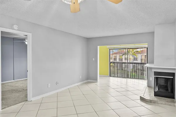 $2,000 | 1918 Pelican Landing Boulevard, Unit 1125, Clearwater, FL 33762