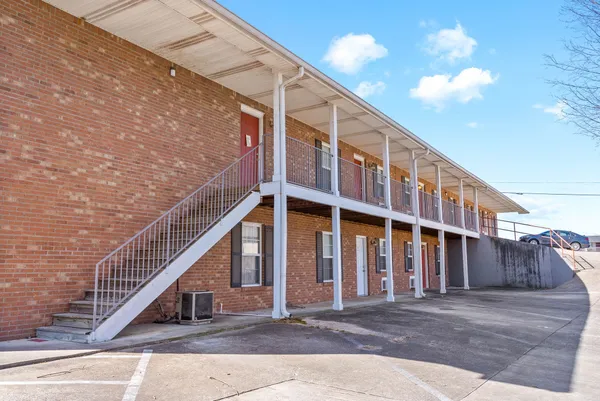 $825 | 765 Robb Avenue, Unit 4, Clarksville, TN 37040