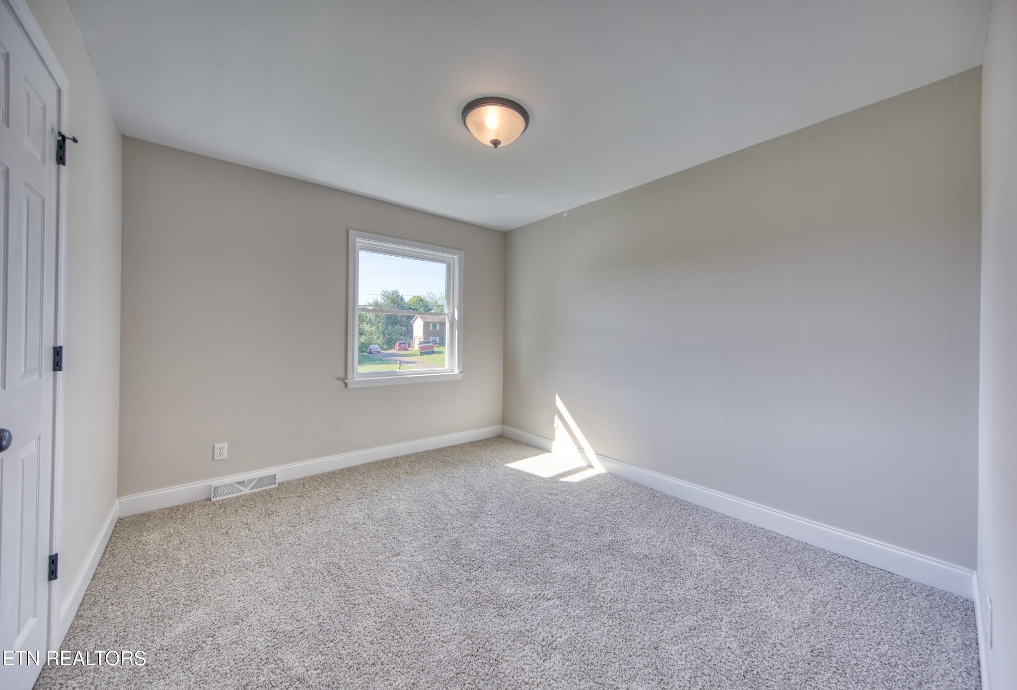 441 East Kingsgate Road Farragut, TN 37934 - Photo 17 of 35 Gallery Image 17