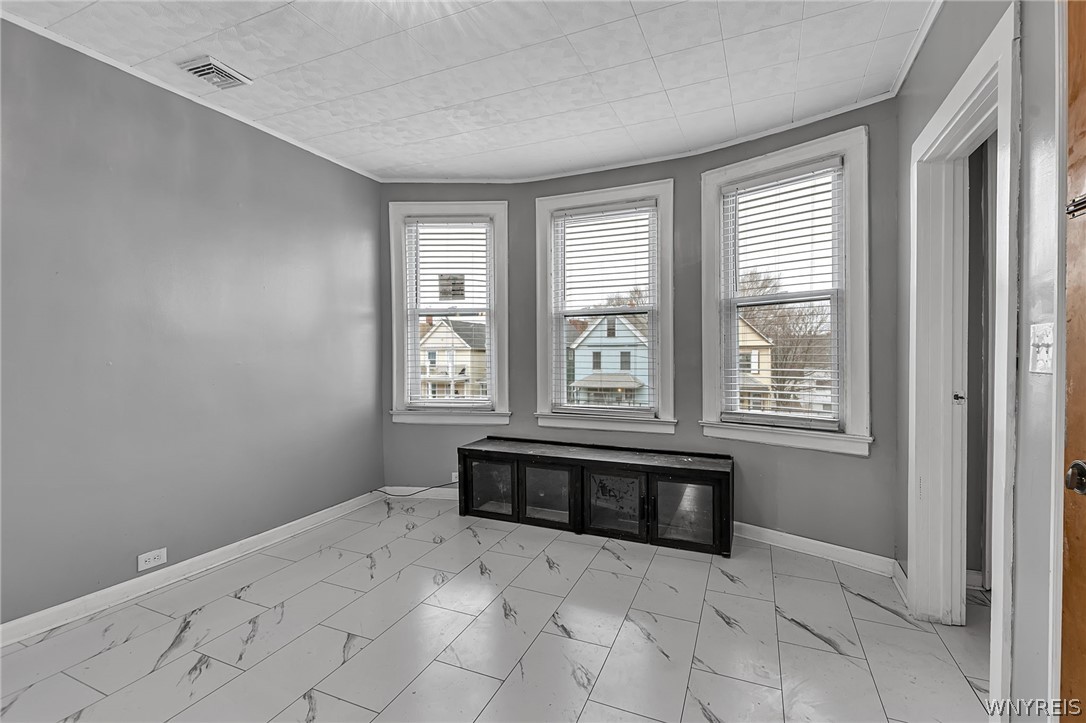 375 Military Road Buffalo, NY 14207 - Photo 7 of 42