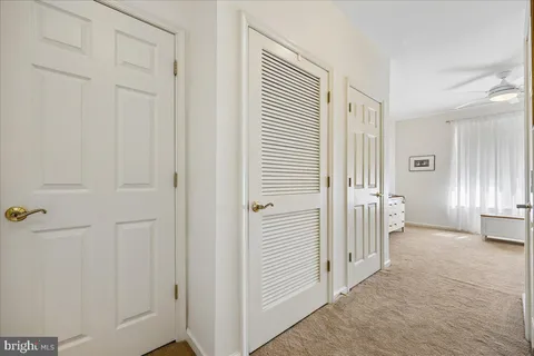 $325,000 | 310 High Gables Drive, Unit 307, Gaithersburg, MD 20878