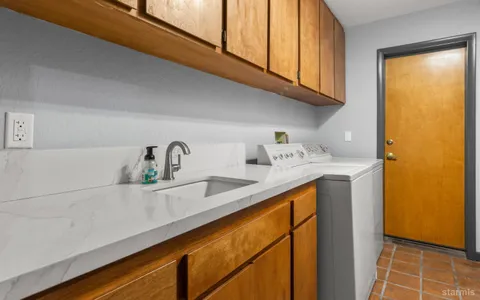 $3,595,000 | 2067 Aloha Drive, South Lake Tahoe, CA 96150