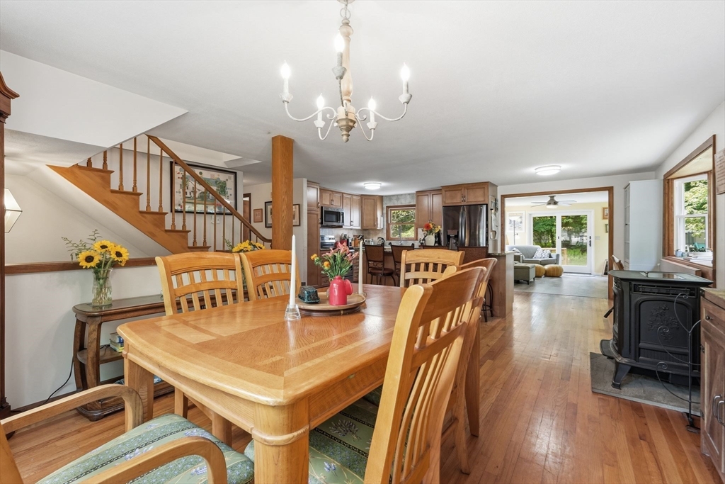 189 Pondview Drive Amherst, MA 01002 - Photo 10 of 42 Gallery Image 10