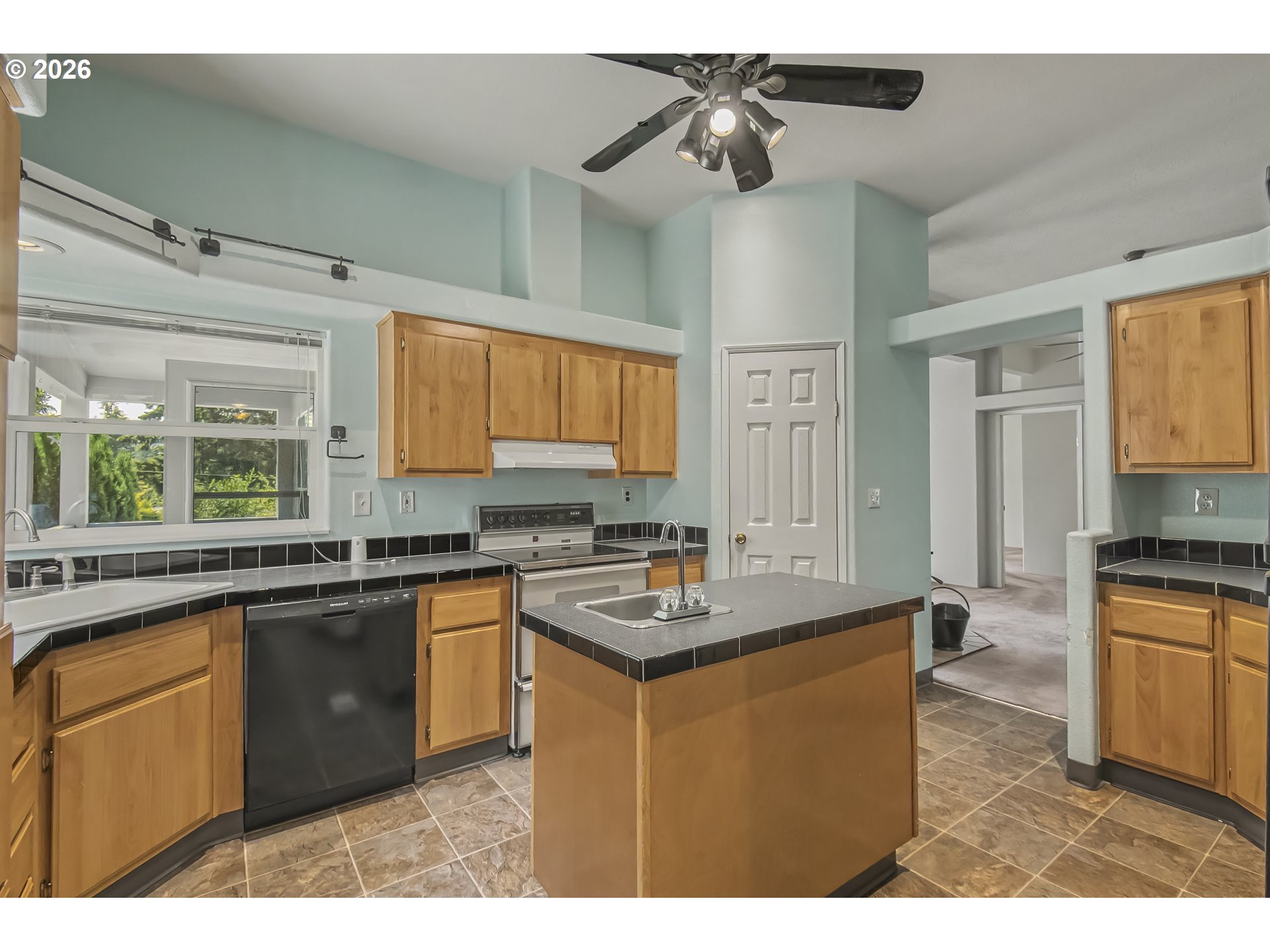 25561 South Holman Road Estacada, OR 97023 - Photo 10 of 37 Gallery Image 10