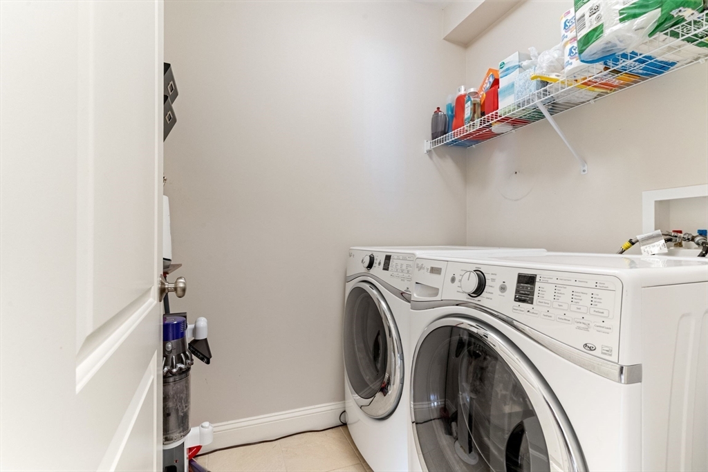 22 Hawthorne Street, Unit 2 Boston, MA 02119 - Photo 15 of 34