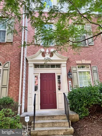 $3,800 | 5605 Harrington Falls Lane, Unit F, Alexandria, VA 22312