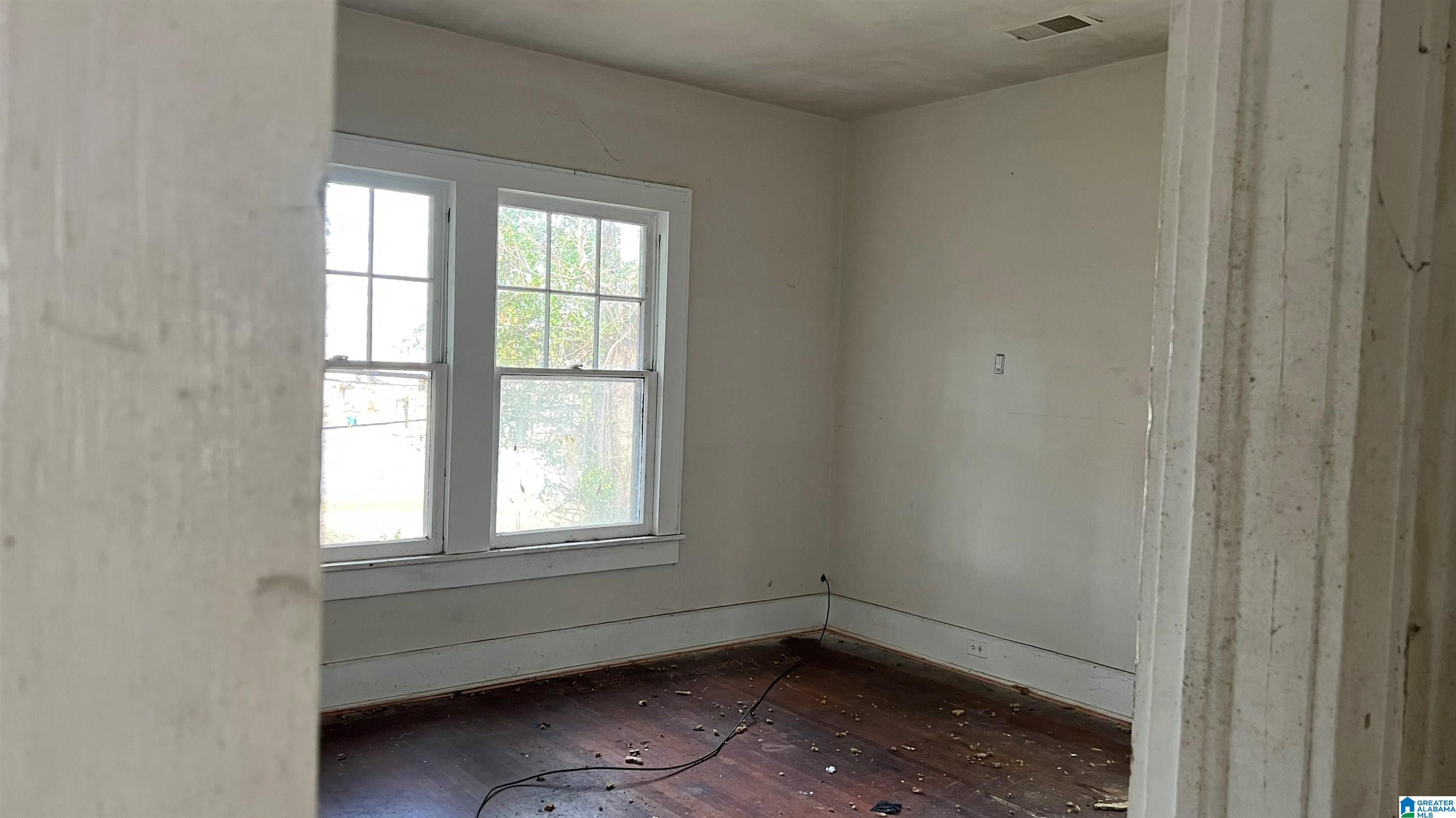5200 Acadia Terrace Fairfield, AL 35064 - Photo 7 of 8