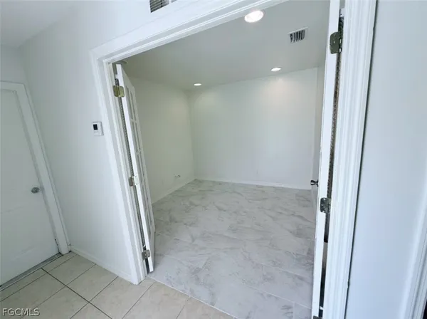 $1,650 | 541 Hancock Bridge Parkway, Cape Coral, FL 33990