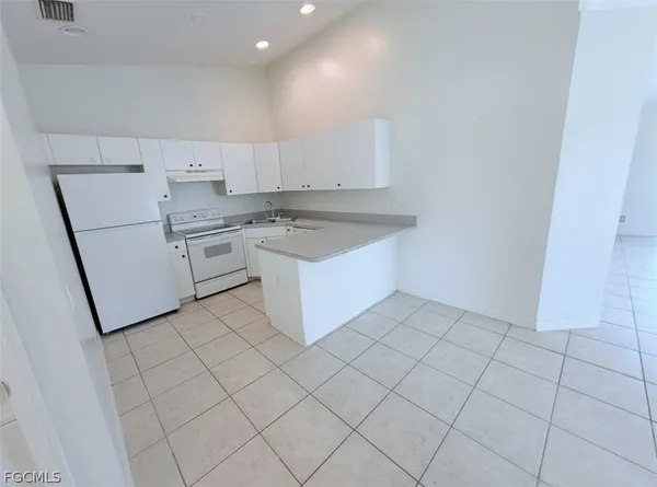 $1,650 | 541 Hancock Bridge Parkway, Cape Coral, FL 33990