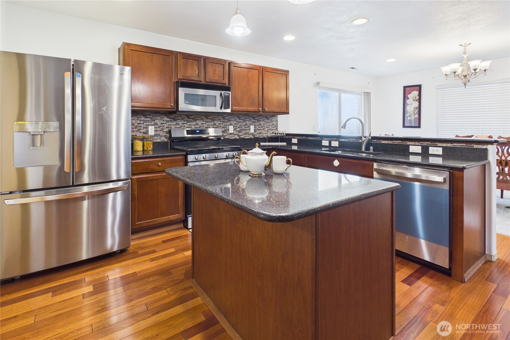 3908 153rd Place Southeast Bothell, WA 98012 - Photo 7 of 33