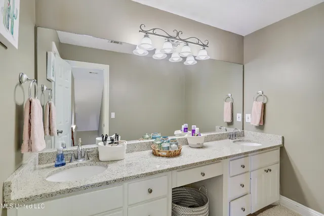 $310,000 | 705 Prominence Drive, Flowood, MS 39232