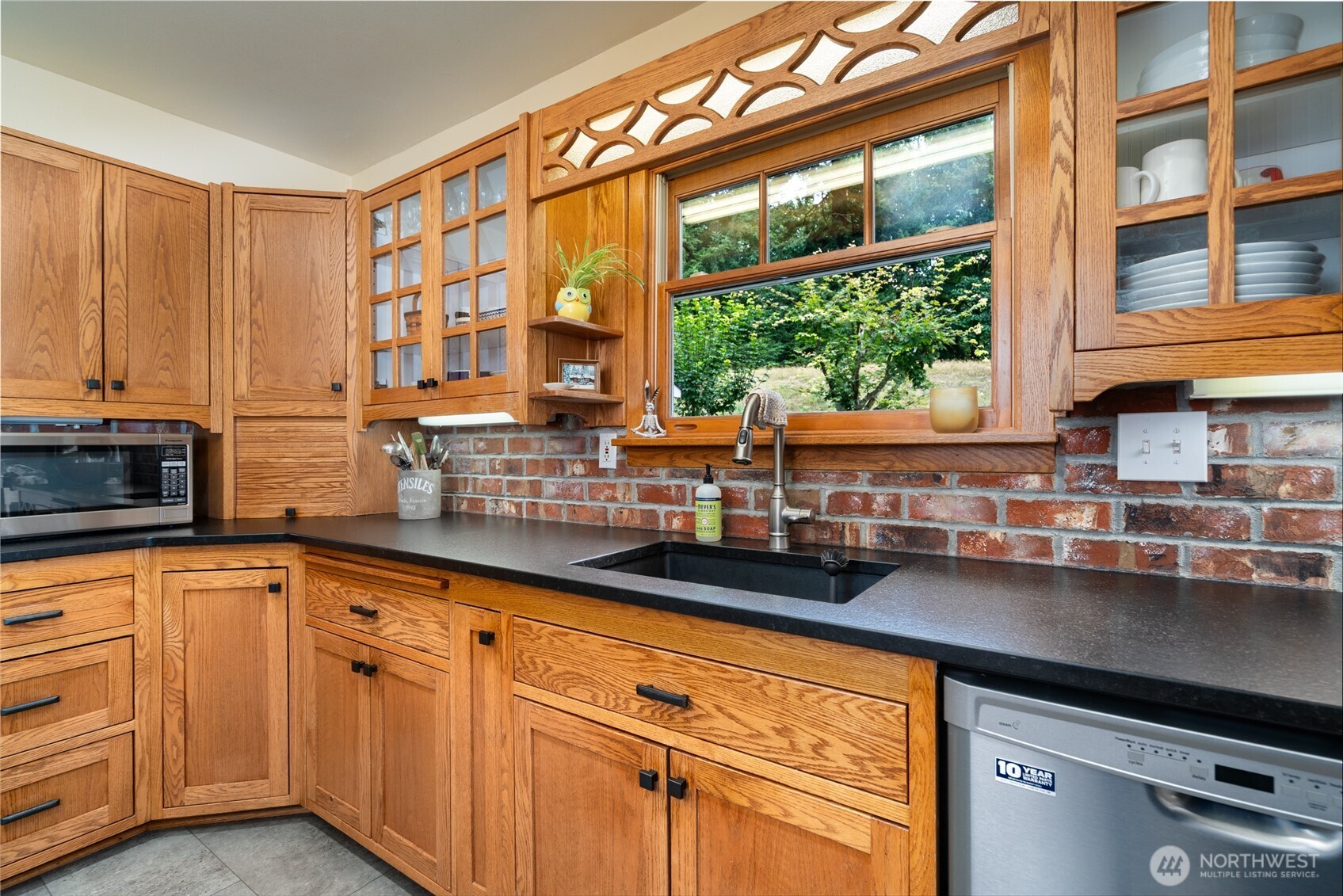 23945 Martin Road Sedro-Woolley, WA 98284 - Photo 9 of 40