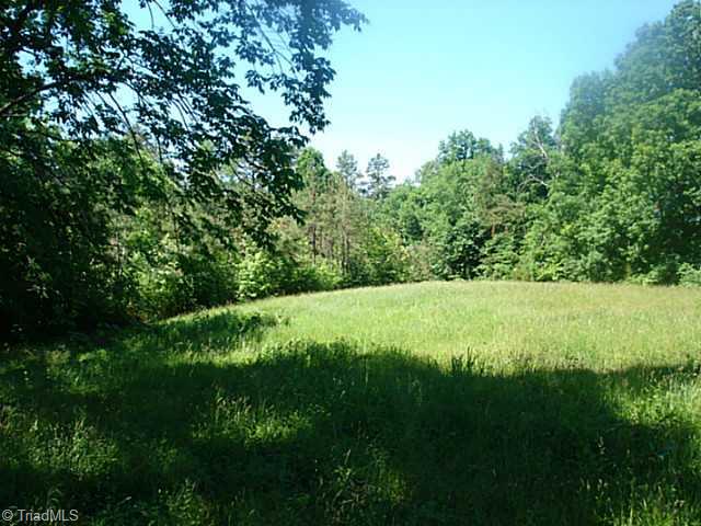 Land/Lot. Along boundary to lake