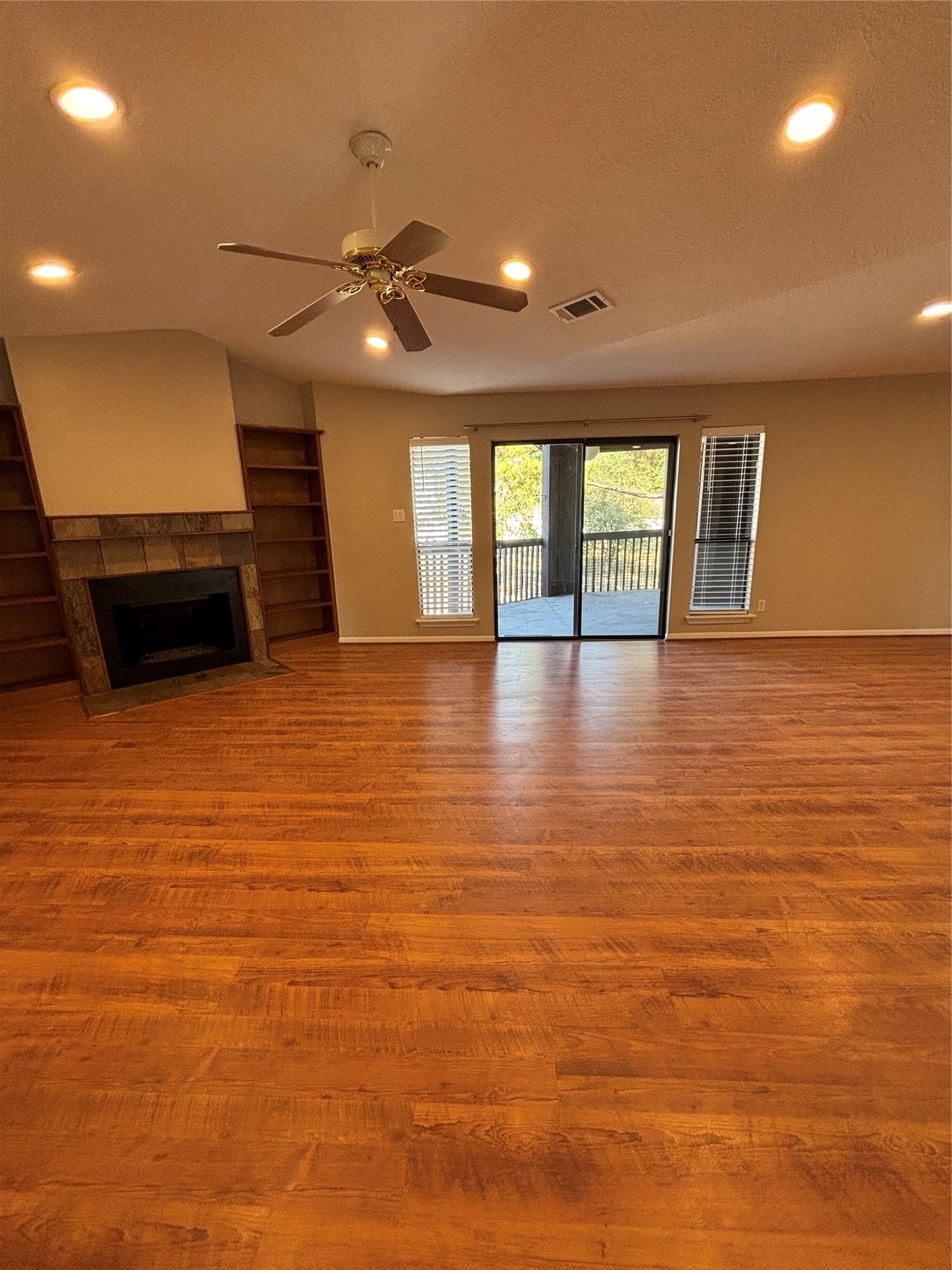 12755 Mill Ridge Drive, Unit 309 Cypress, TX 77429 - Photo 10 of 33 wood burning fireplace