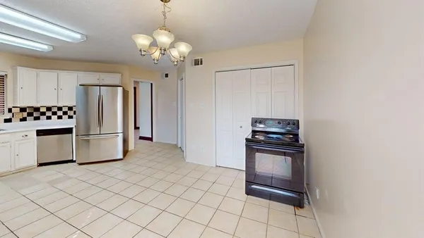 $2,450 | 6812 Bolivar Court, Plano, TX 75023