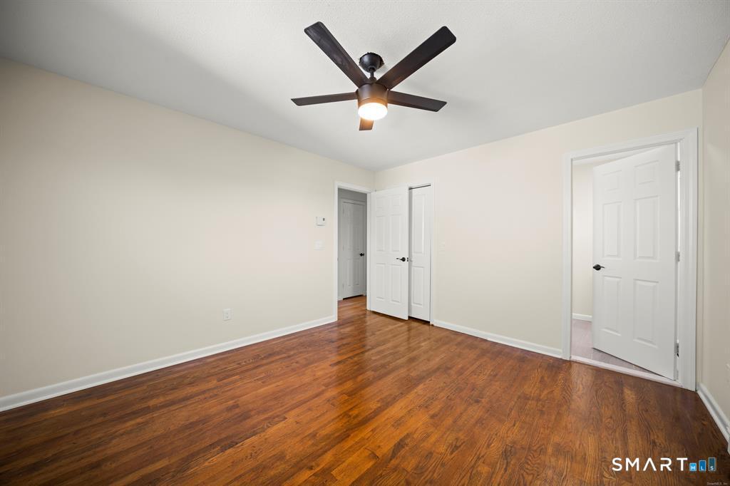 25 Greenview Drive Waterbury, CT 06708 - Photo 17 of 20
