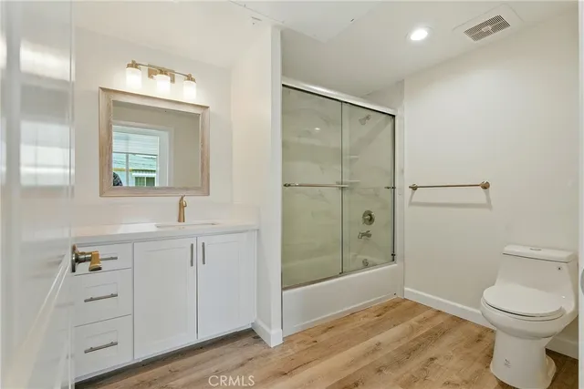 $3,200 | 11302 Morrison Street, Unit 302, North Hollywood, CA 91601