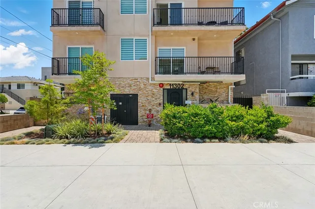 $3,200 | 11302 Morrison Street, Unit 302, North Hollywood, CA 91601
