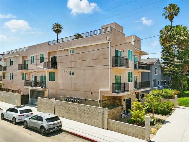 $3,200 | 11302 Morrison Street, Unit 302, North Hollywood, CA 91601