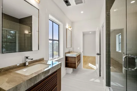 $2,799,000 | 365 Worcester Street, Wellesley, MA 02481