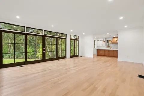 $2,799,000 | 365 Worcester Street, Wellesley, MA 02481