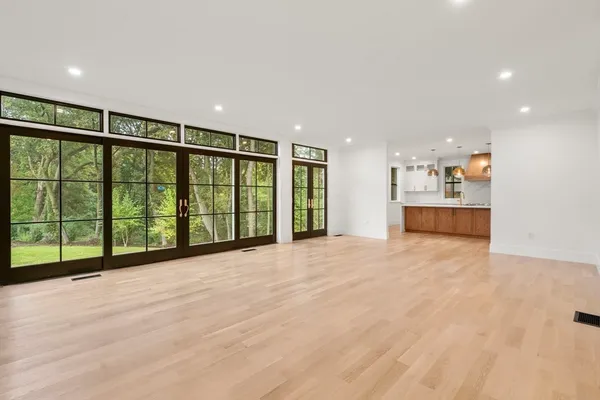 $2,799,000 | 365 Worcester Street, Wellesley, MA 02481