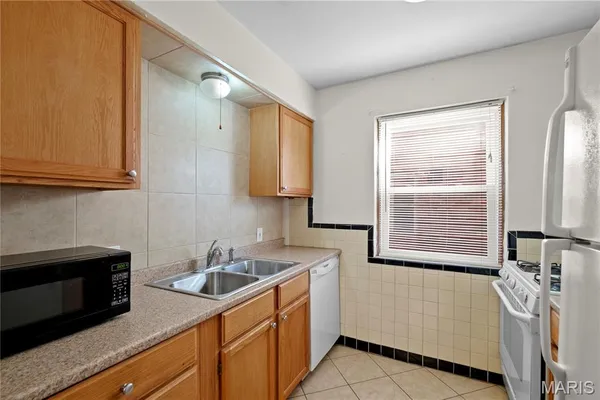 $324,900 | 5477 Loughborough Avenue, St. Louis, MO 63109