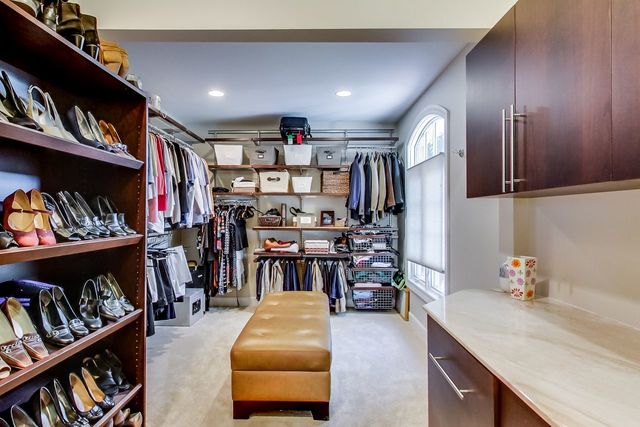 416 Wisner Street Park Ridge, IL 60068 - Photo 29 of 49 a view of a play room with furniture and toys