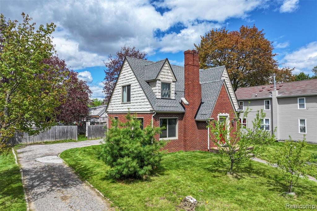 317 East Grand River Road Fowlerville, MI 48836 - Photo 21 of 35