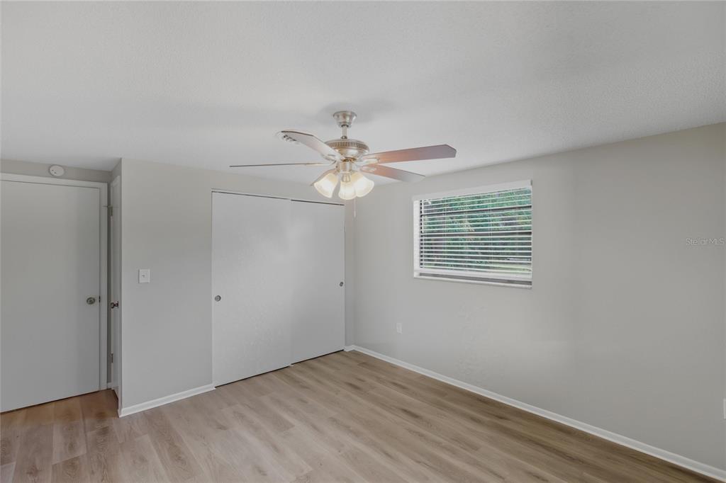 101 Oberlin Road Venice, FL 34293 - Photo 12 of 27