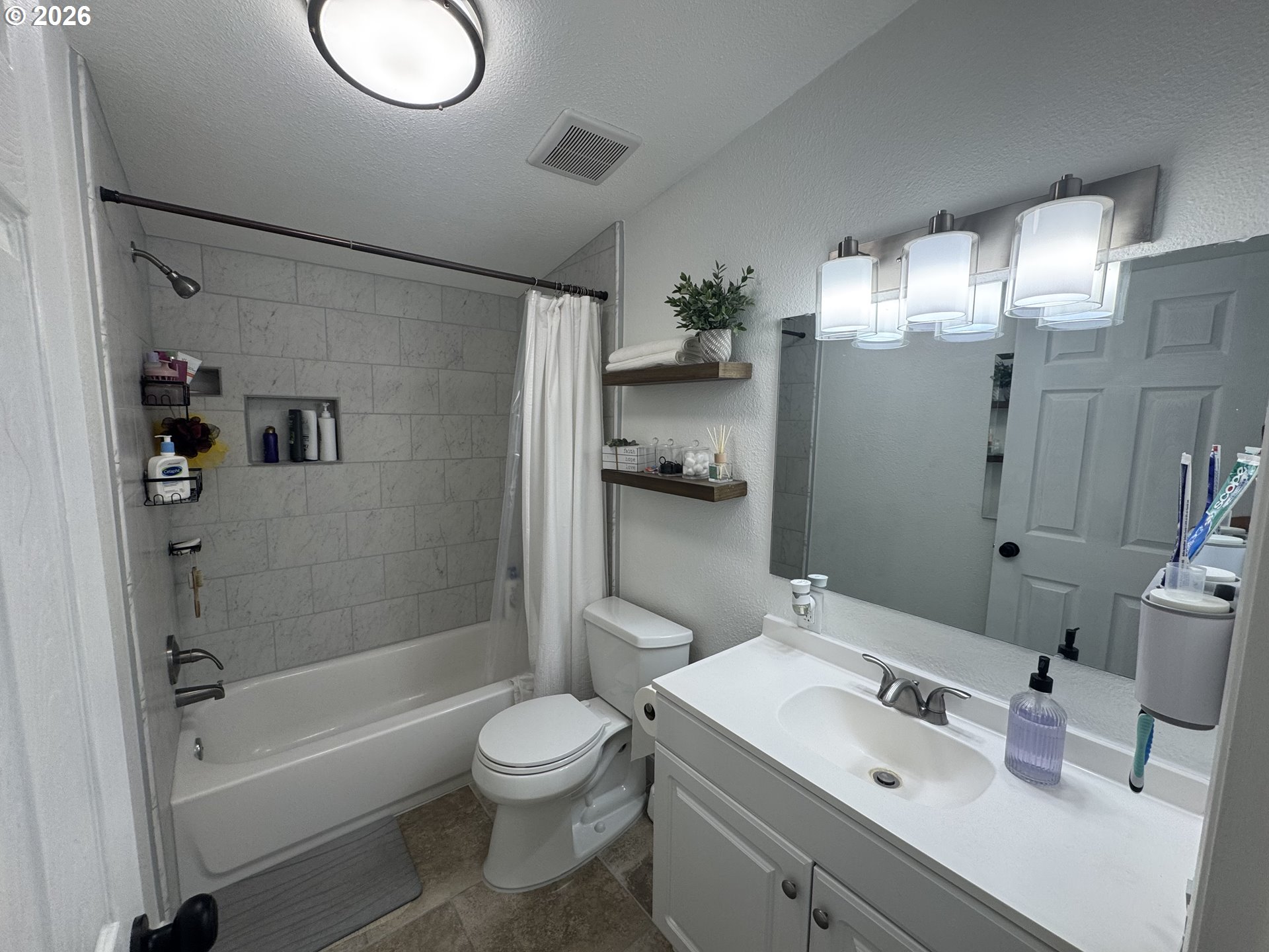 1735 Northeast 3rd Place Hermiston, OR 97838 - Photo 13 of 37