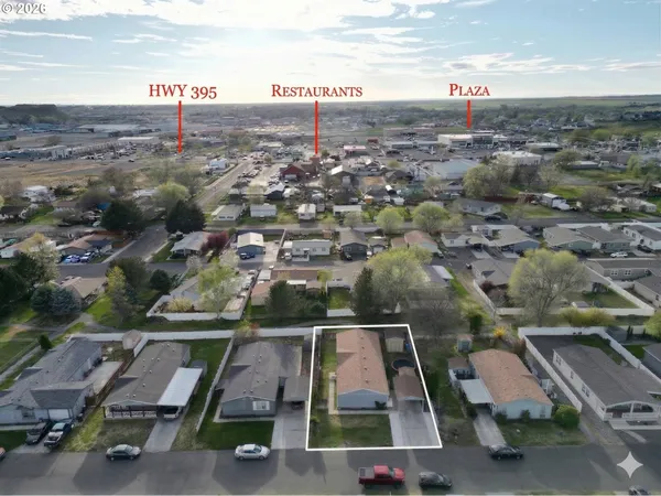 $299,950 | 1735 Northeast 3rd Place, Hermiston, OR 97838