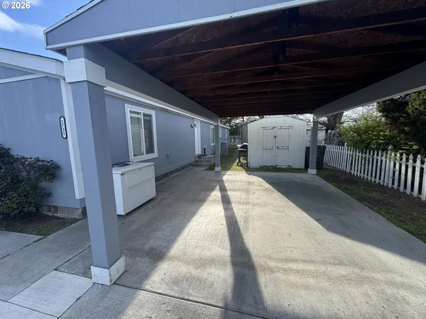 $299,950 | 1735 Northeast 3rd Place, Hermiston, OR 97838