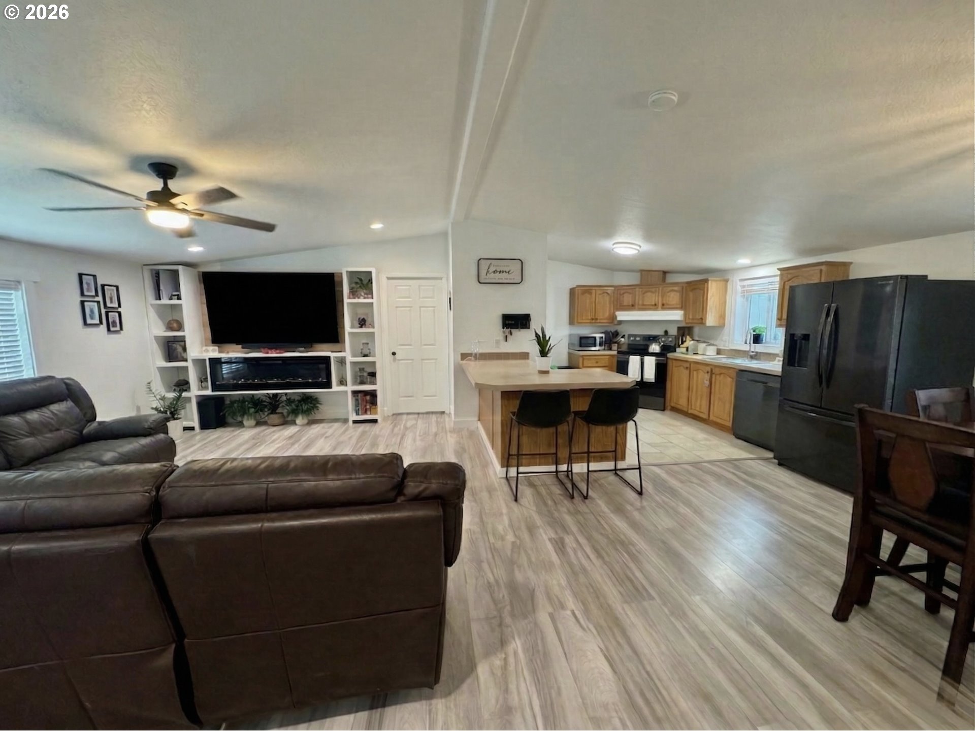 1735 Northeast 3rd Place Hermiston, OR 97838 - Photo 5 of 37