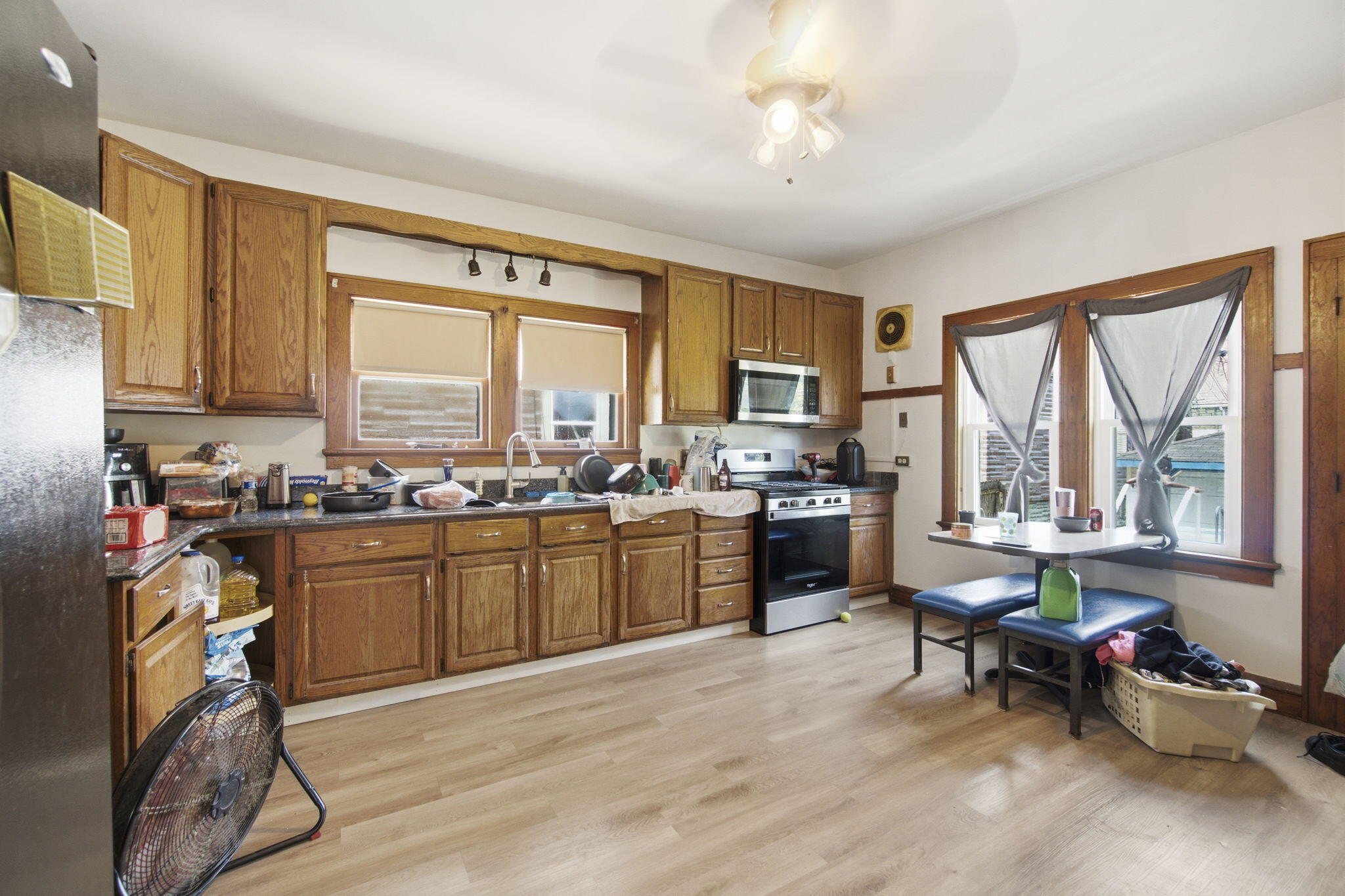 1577 South Union Street Milwaukee, WI 53204 - Photo 2 of 8 12-web-or-mls-_DSC8592