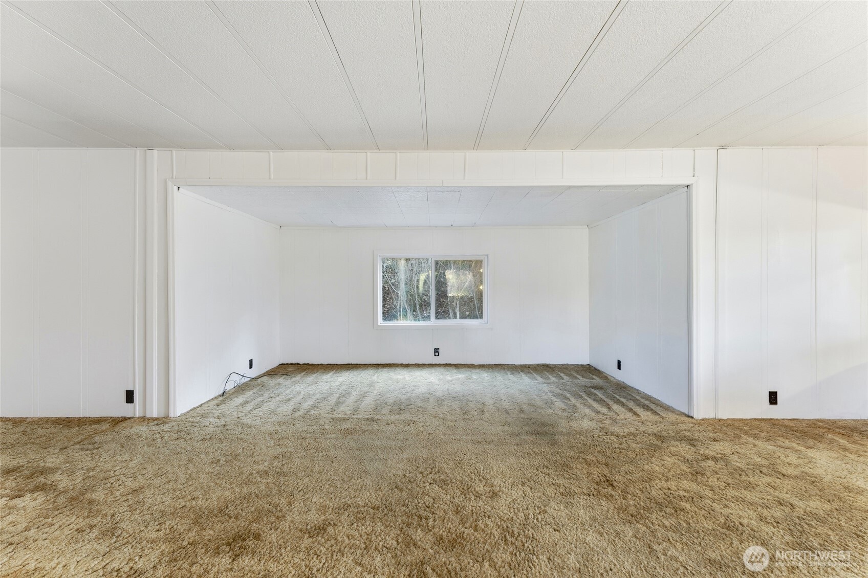 269 7 Mile Road Walla Walla, WA 99362 - Photo 14 of 40 a view of an empty room