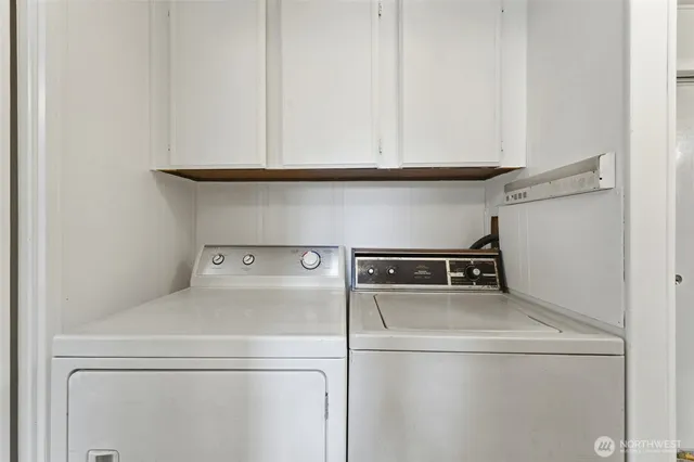 a close up view of washer and dryer