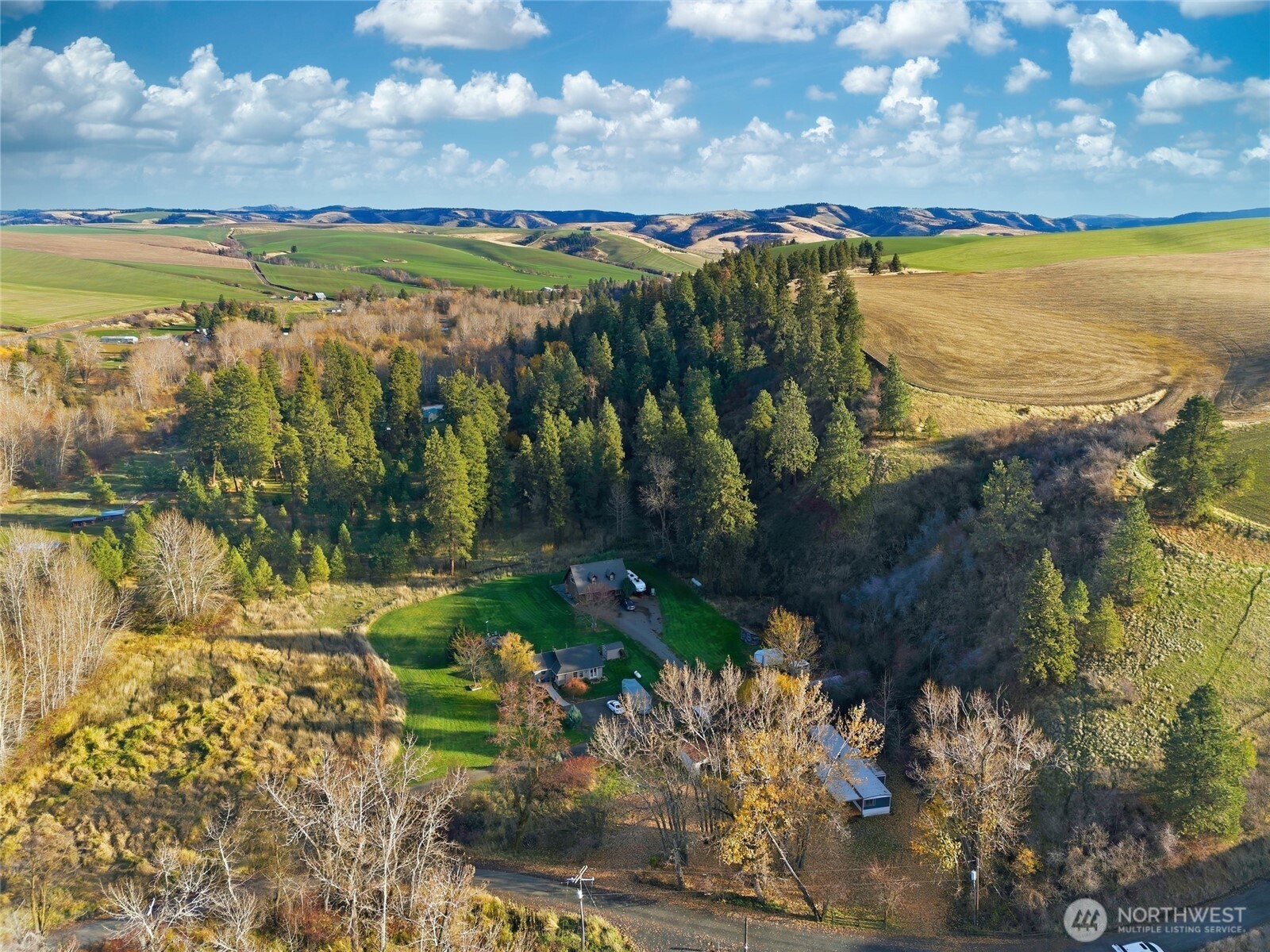 269 7 Mile Road Walla Walla, WA 99362 - Photo 33 of 40 a view of a city with an ocean