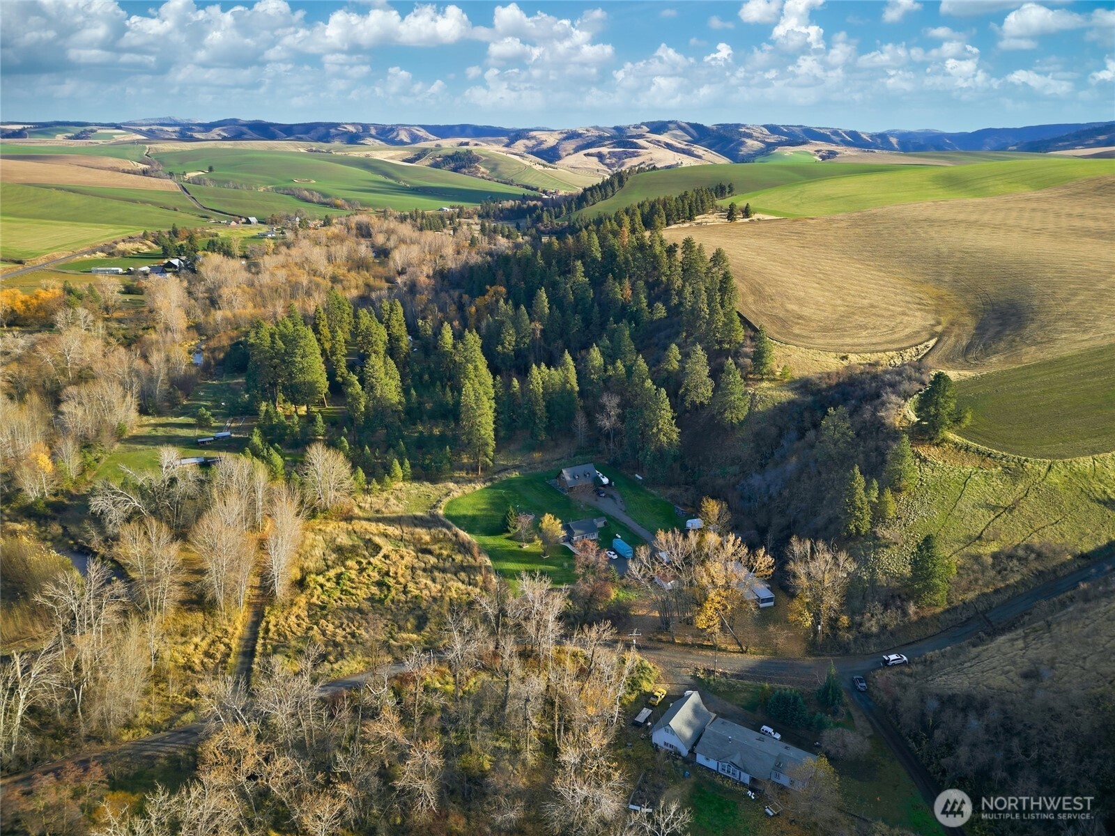 269 7 Mile Road Walla Walla, WA 99362 - Photo 35 of 40 a view of lake view and mountain view