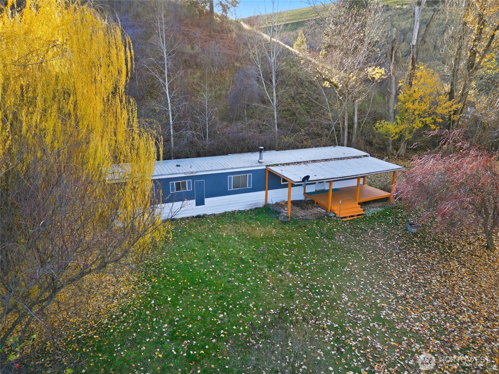 269 7 Mile Road Walla Walla, WA 99362 - Photo 39 of 40 a view of a yard with a slide