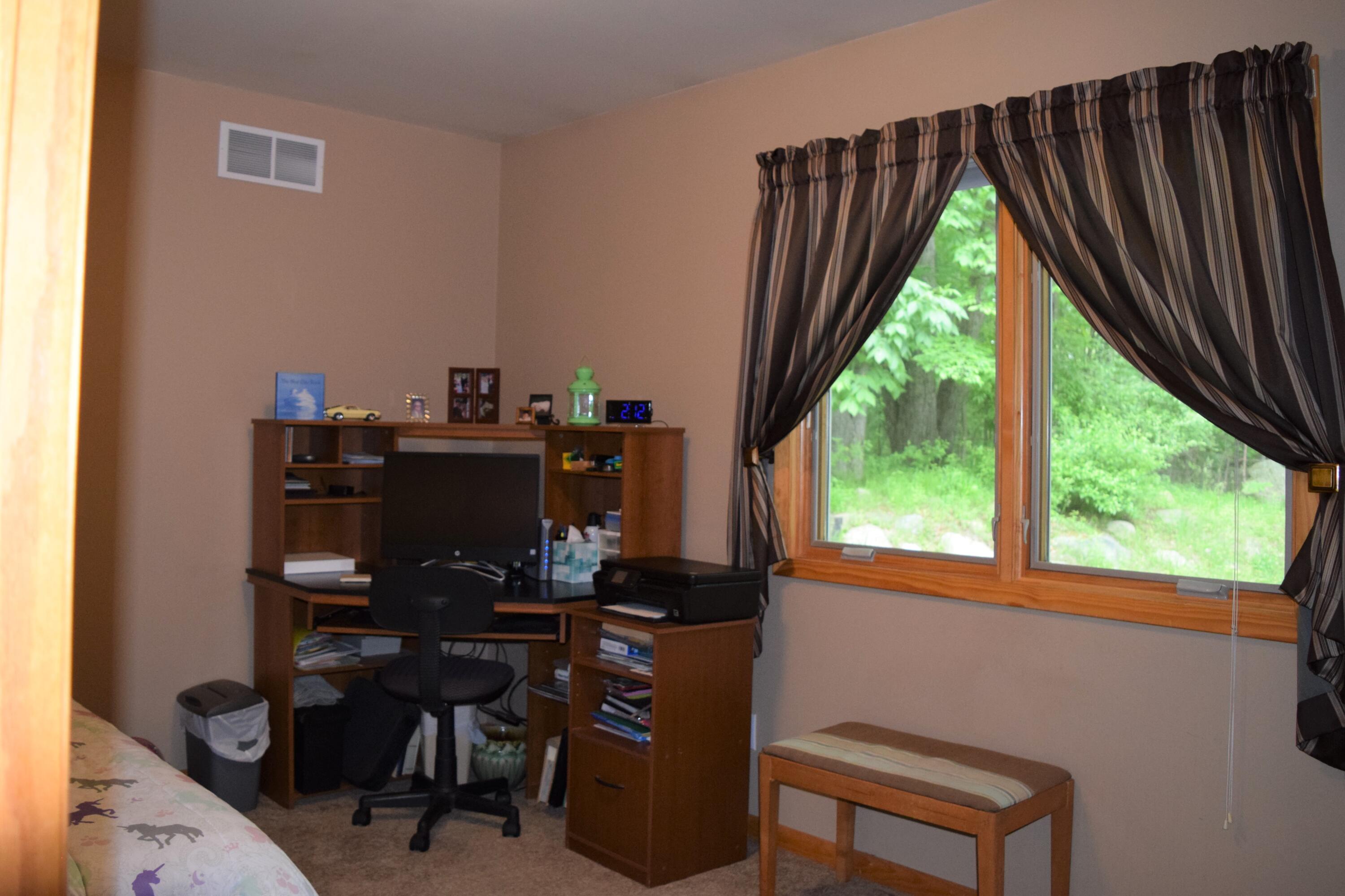 9694 Krupp Road Belding, MI 48809 - Photo 8 of 40 DSC_0538
