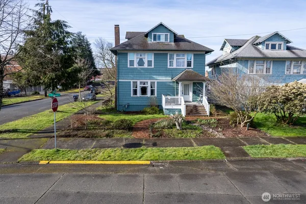 $299,000 | 301 North H Street, Aberdeen, WA 98520