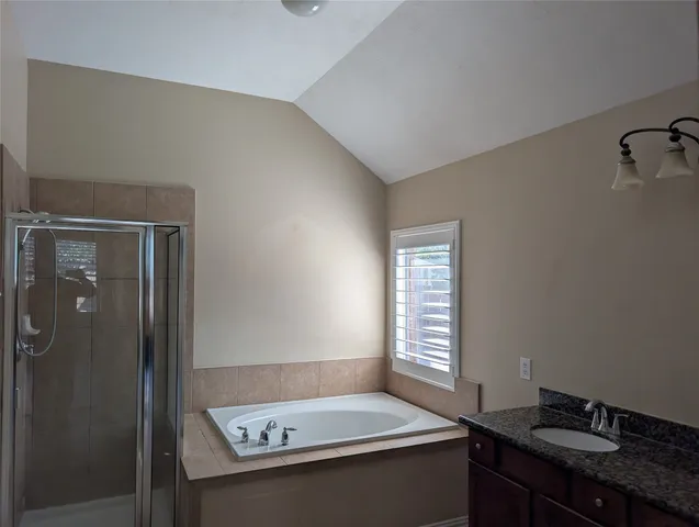 $2,200 | 18627 Summercliff Lane, Tomball, TX 77377