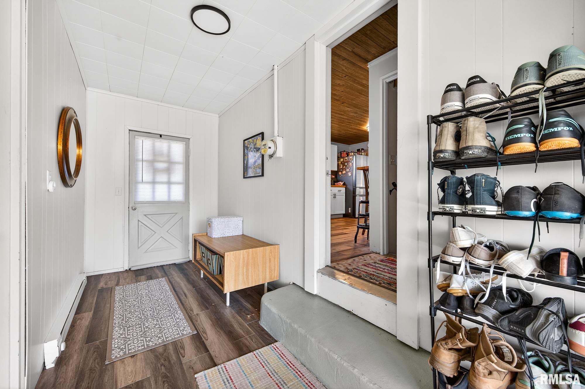 310 Sherwood Park Road Washington, IL 61571 - Photo 11 of 41