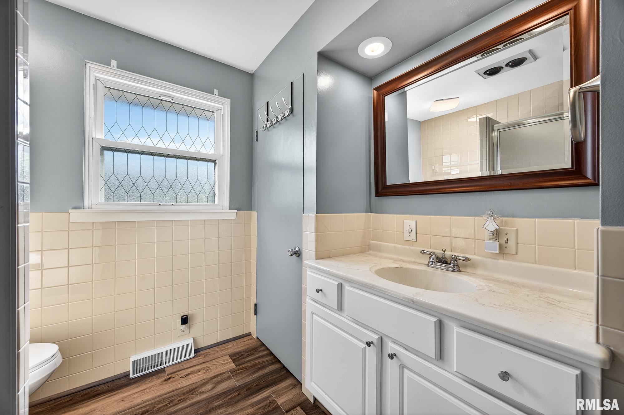 310 Sherwood Park Road Washington, IL 61571 - Photo 16 of 41